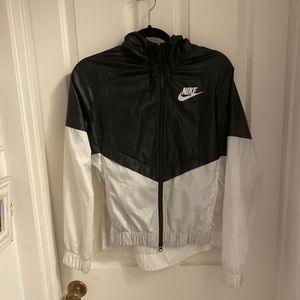 Nike Open Air Running Windbreaker